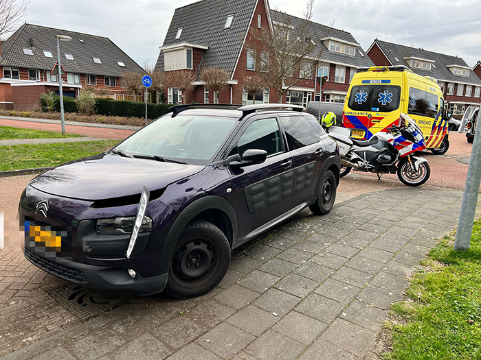 Kerel Uiterlijk gemeenschap Botsing tussen een auto en een scooter op de Musicaldreef in Harderwijk -  Harderwijksezaken.nl