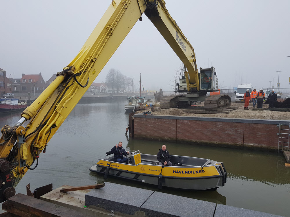 Waterdoorgang vanuit de haven naar Jottersgracht Harderwijk