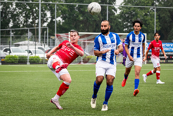 VV Hierden tegen KHC foto Wim Balke