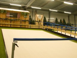 Voorjaars Cursus skien of snowboarden bij Delphindoorski