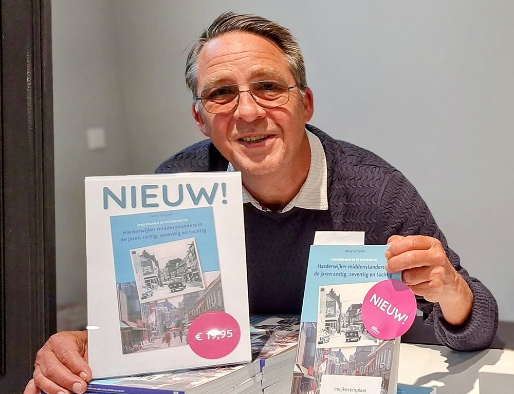 Net Verschenen: Boek Bomvol Boeiende Binnenstadverhalen ...