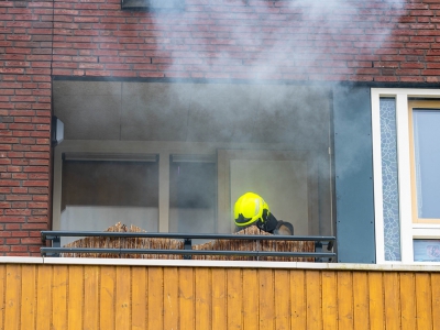 Brand op balkon Langendijkstraat Harderwijk bewoner aangehouden 