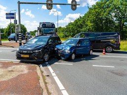 Veel schade en gewonde bij ongeluk Ceintuurbaan Harderwijk 