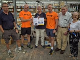 Opbrengst Lions Boekenmarkt naar Strijders tegen Kinderkanker