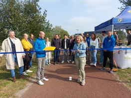 Twee nieuwe beweegroutes op bedrijventerrein Lorentz feestelijk geopend