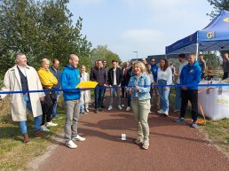 Twee nieuwe beweegroutes op bedrijventerrein Lorentz feestelijk geopend