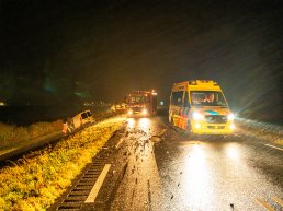 Frontale botsing op Harderbosweg: één persoon naar ziekenhuis