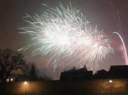 Deze jaarwisseling opnieuw geld te verdienen met opruimen vuurwerkafval