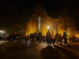 Kerstavond: kerstfeest op het plein