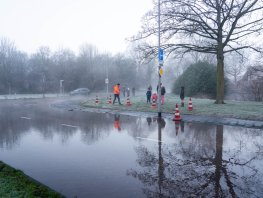 Waterleidingbreuk in Harderwijk zorgt voor overlast